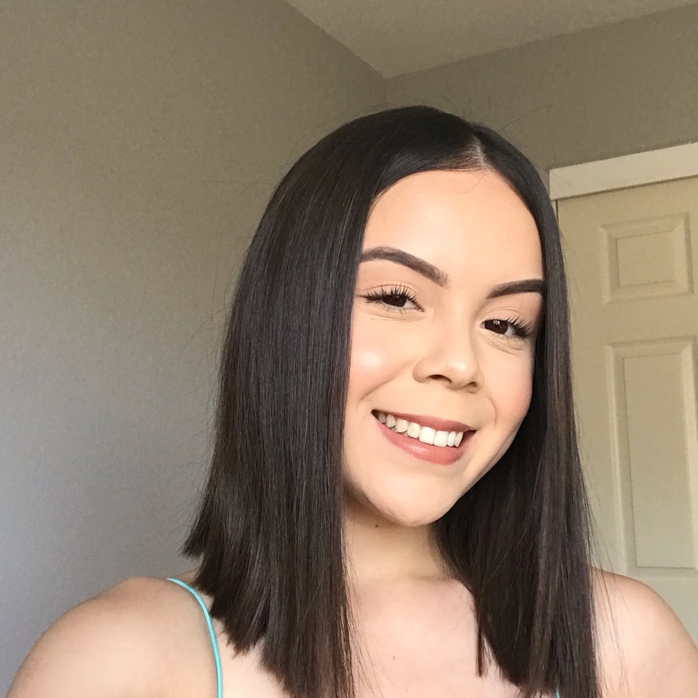 Meet your Posher, Daniella